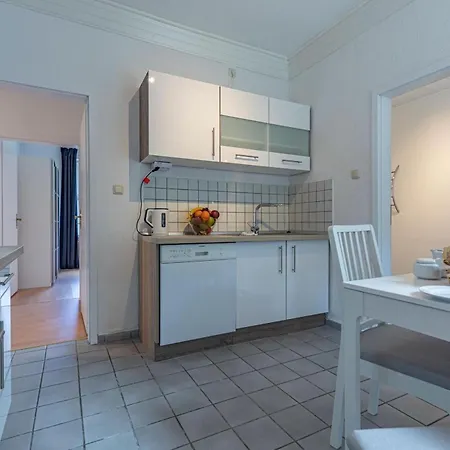 Apartment Am Park - U Laboe